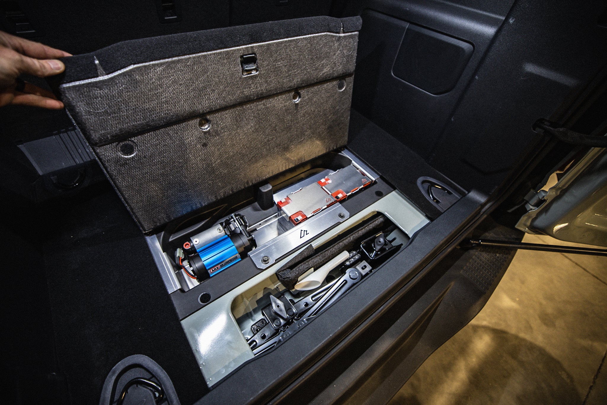 Bronco Cargo Floor Multi-Mount Bracket