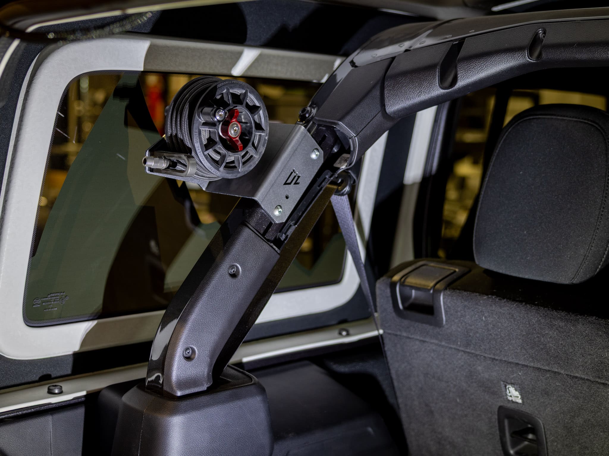 Jeep Wrangler JLU Apex CRS Fixed Mount - C-Pillar