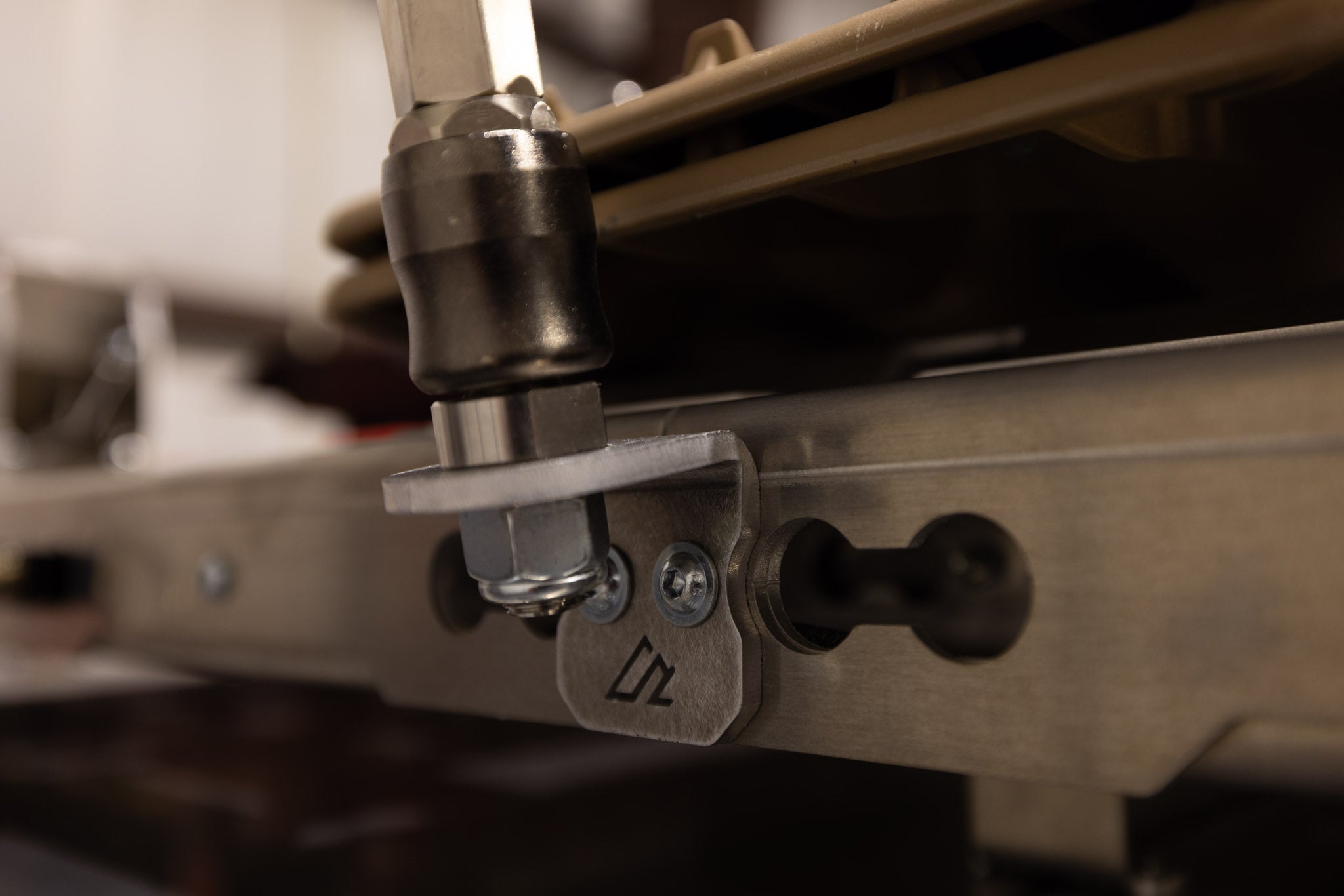 Ranger Raptor Bed RAIL - Whip Mount