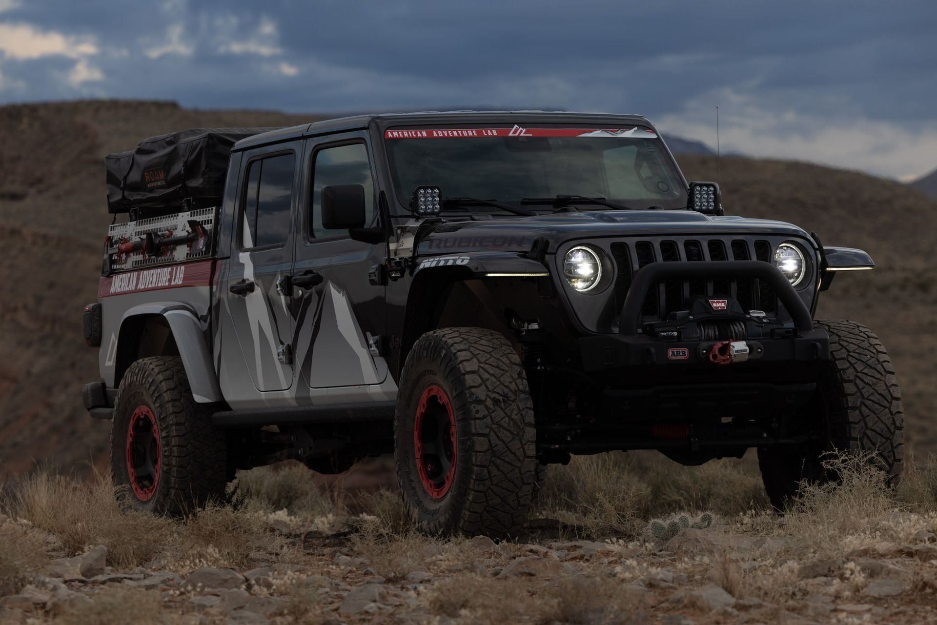 Jeep JL/JT High-Line Fender Brace with Daytime Running Lights